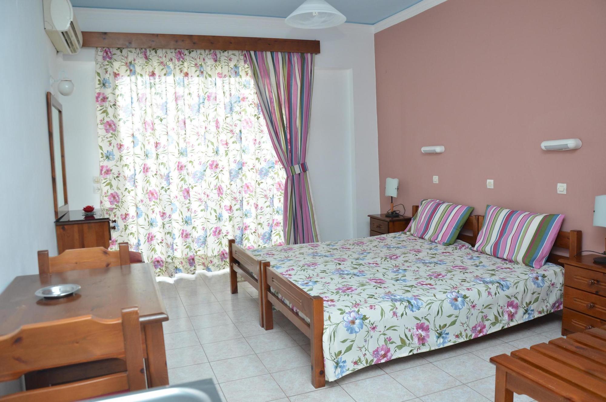 Iatridis Studios Faliraki (Adults Only) Eksteriør billede